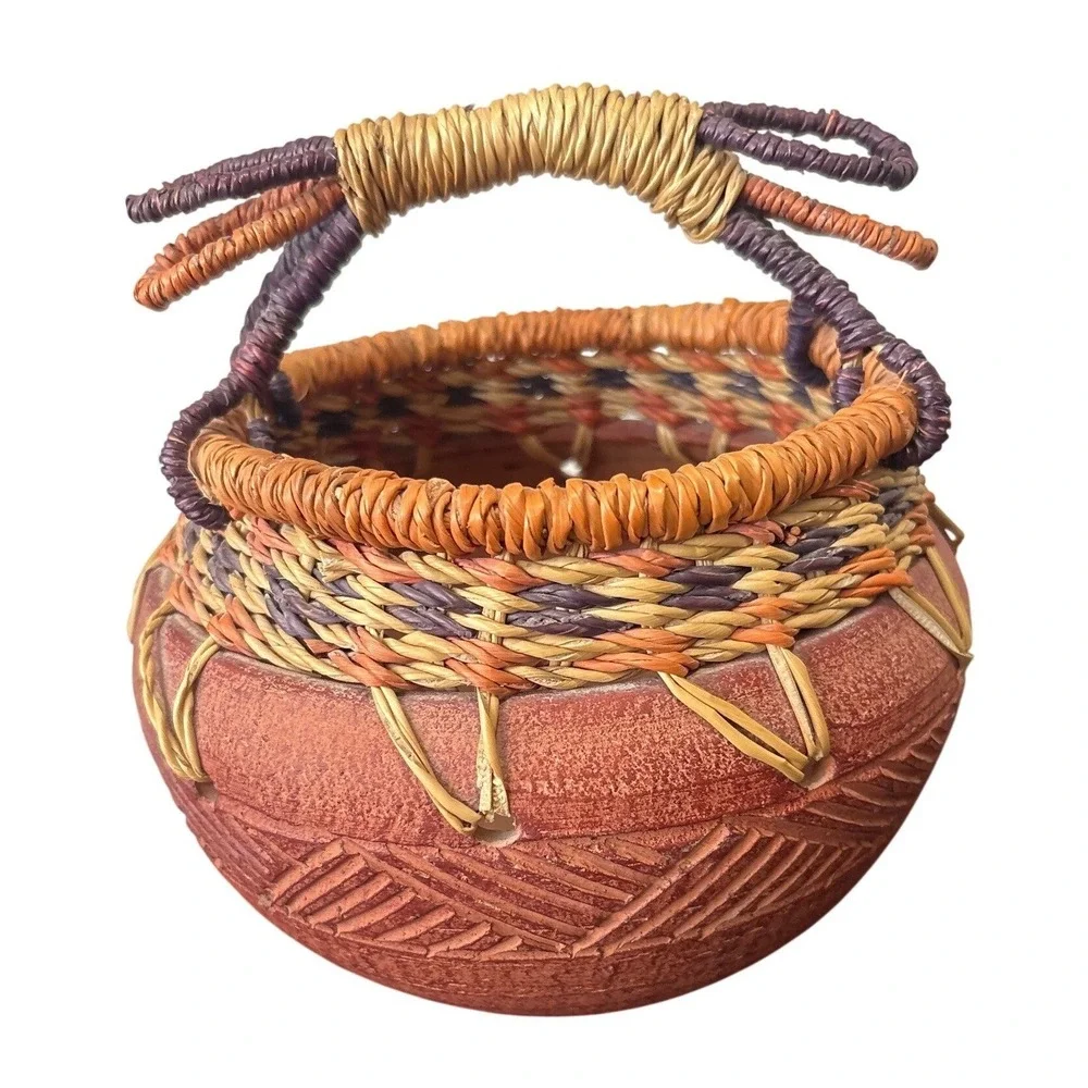 Ghanaian Terracotta Pottery Woven Raffia Handle Etched Geometric Bowl Rust